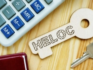 Can You Sell Your Florida Home Without Paying Off Your HELOC First